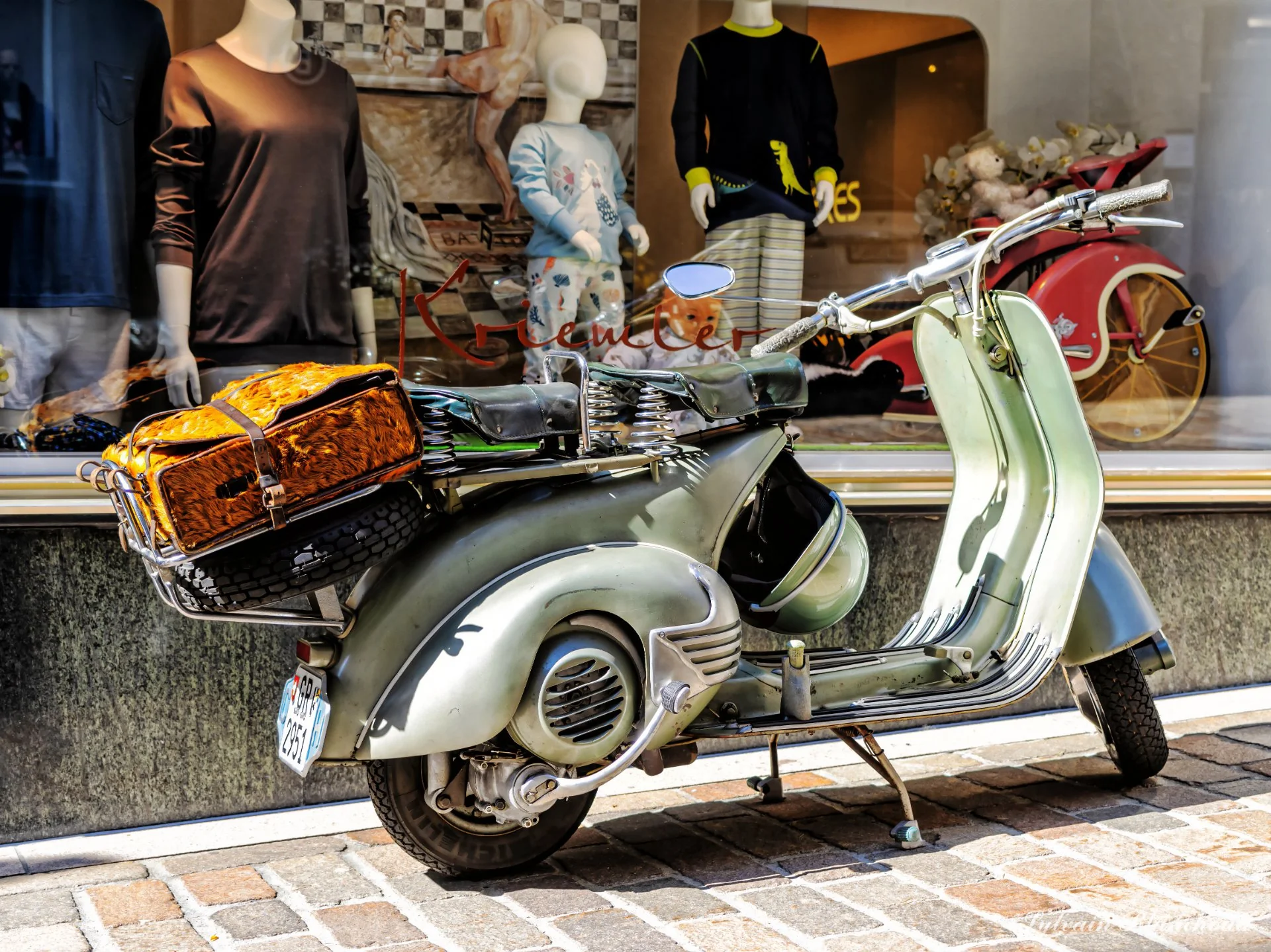 Vespa, Élégance Intemporelle