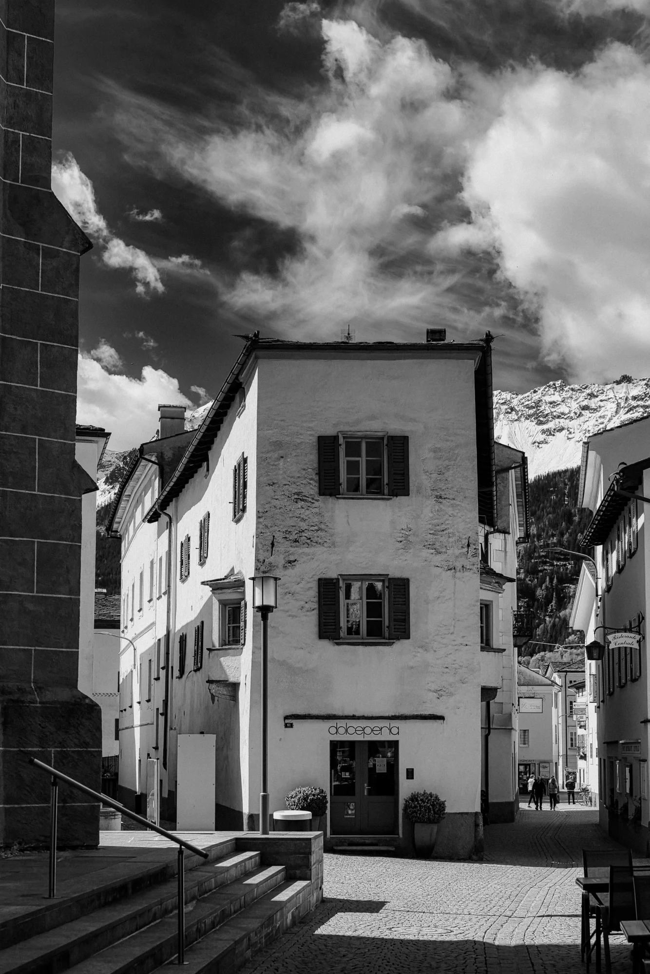 Échos d'un Temps Suspendu