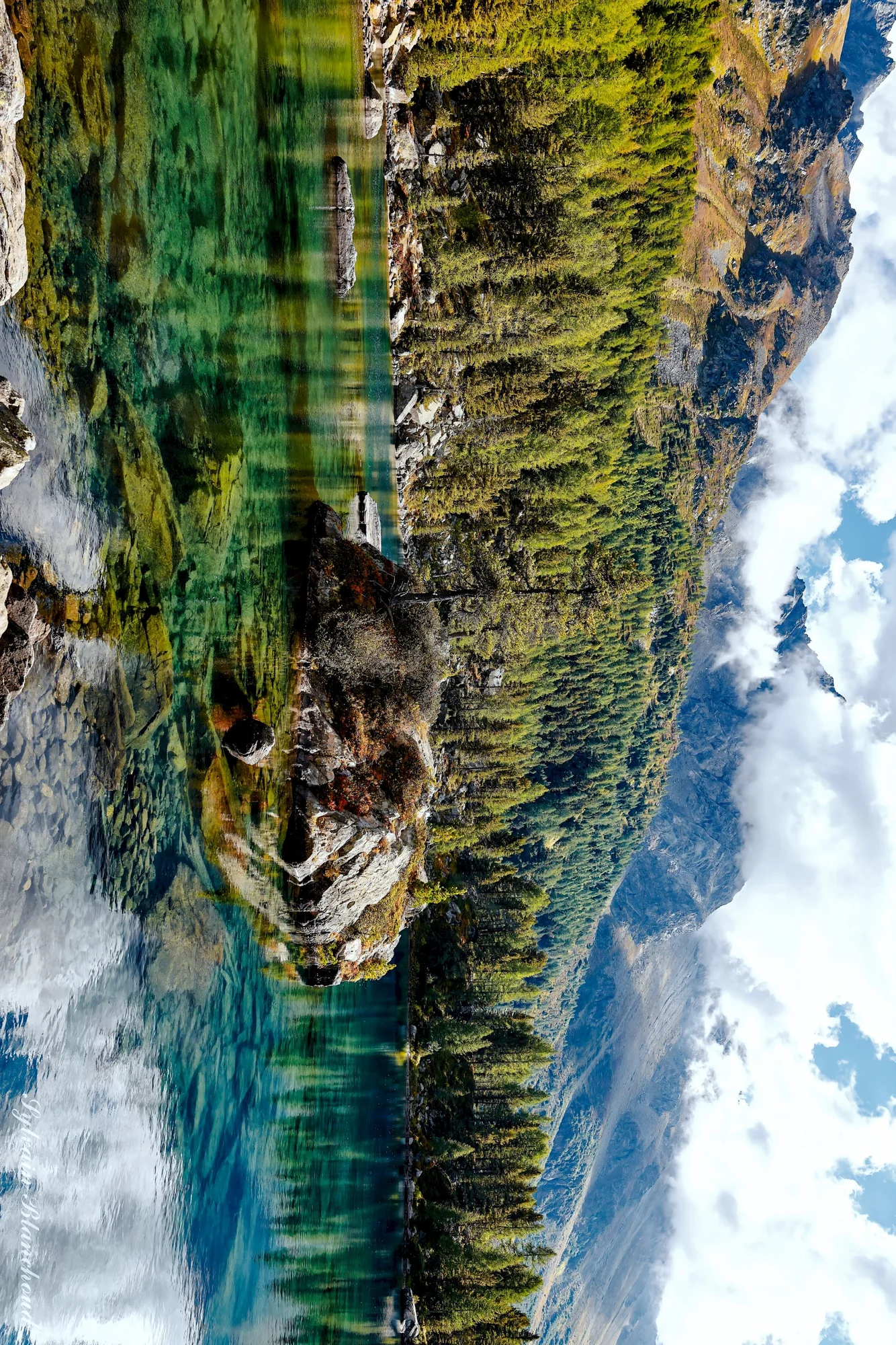 Reflets d'Émeraude Alpine