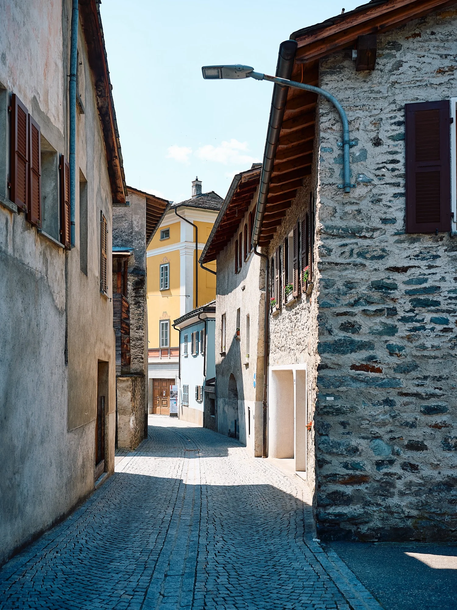 Pierres du Temps Suspendu