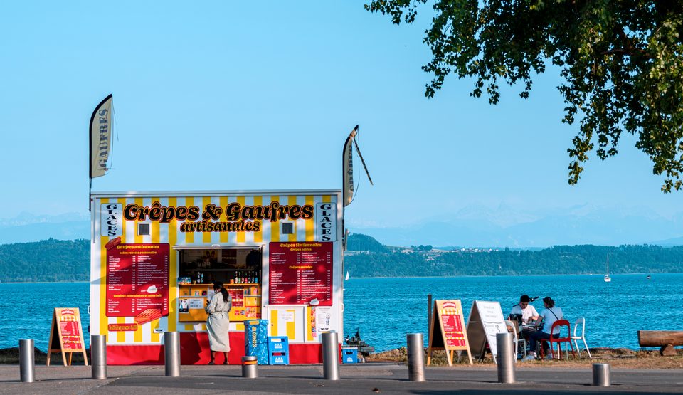 Kiosque d'été — Neuchâtel — c. 2023 — Sylvain Blanchoud