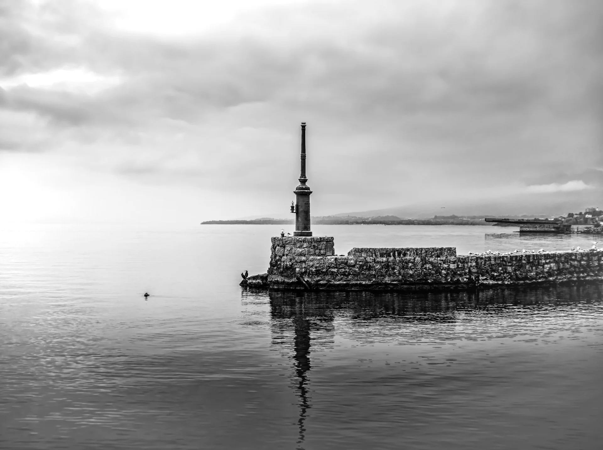 Sentinelle du Lac Silencieux