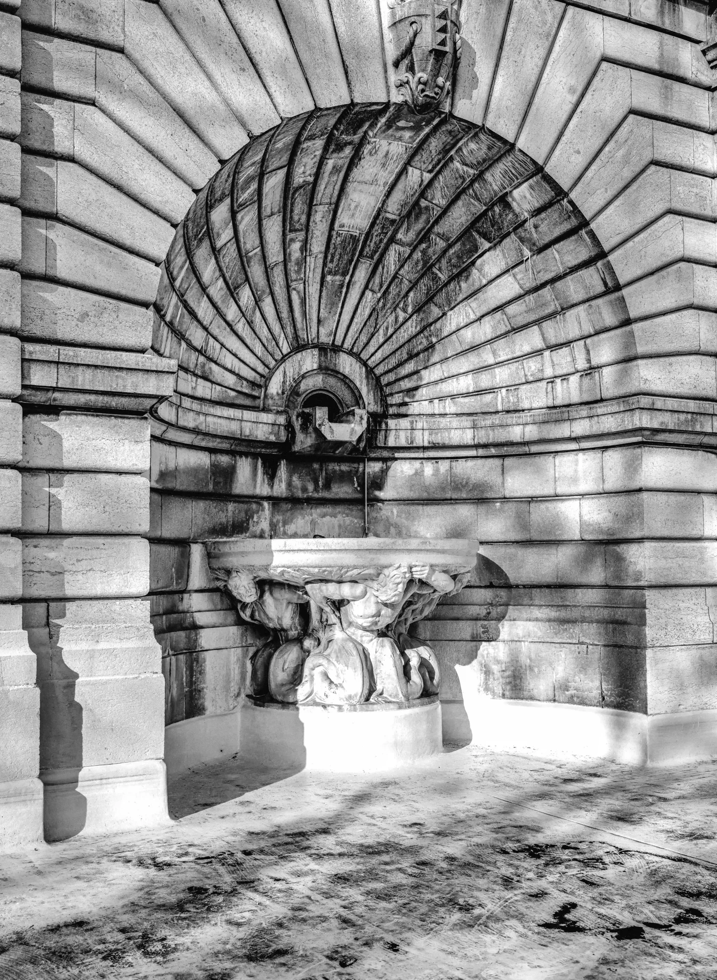 Fontaine des Murmures Anciens