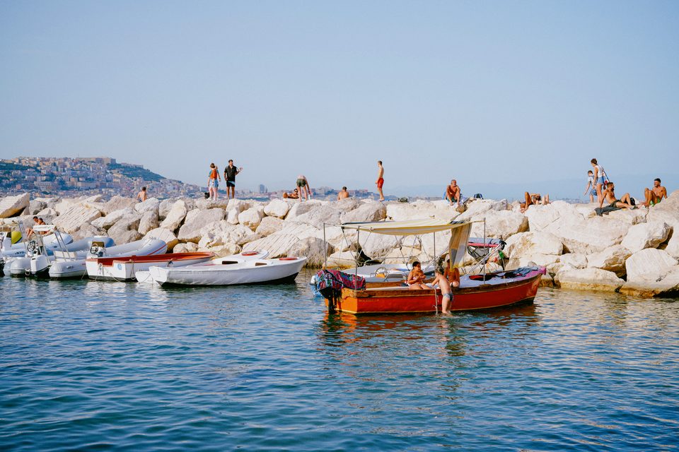Posillipo (Le canot rouge) — Posillipo, Naples — 2022 — Sylvain Blanchoud