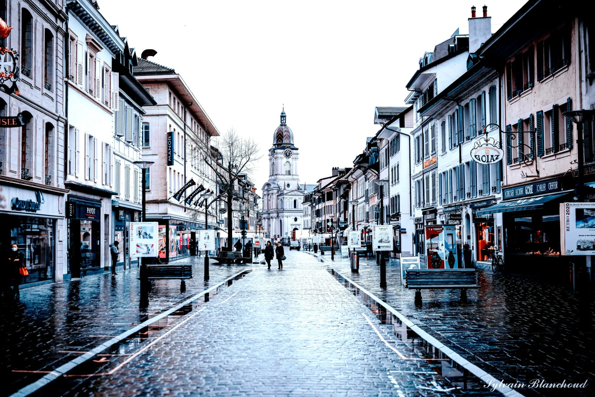 Reflets d'une Ville Silencieuse